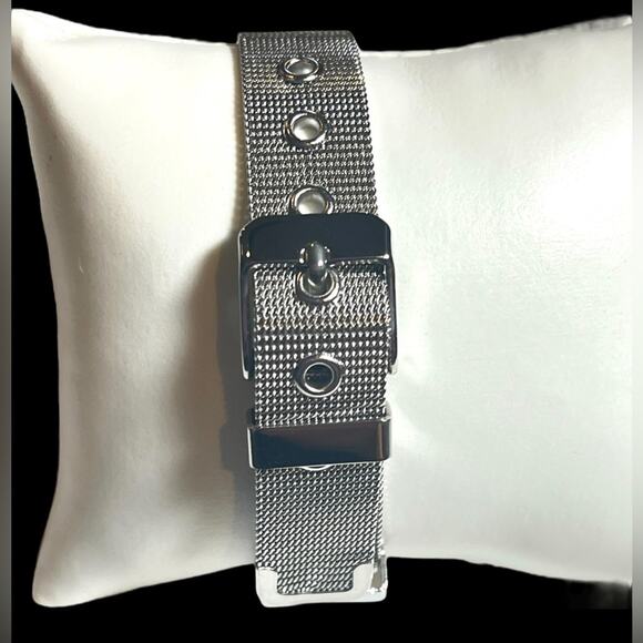 NEW Laura Ashley WATCH Ladies Silver TBar Crystal Bezel Mesh Band Buckle Strap - Picture 6 of 8